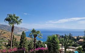 Taormina Bella Vista Apartment In Center With Pool By Taormina Holidays
