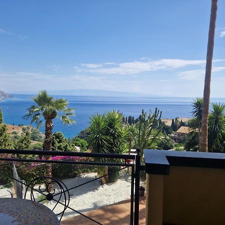 Taormina Bella Vista Apartment In Center With Pool By Taormina Holidays Exterior photo